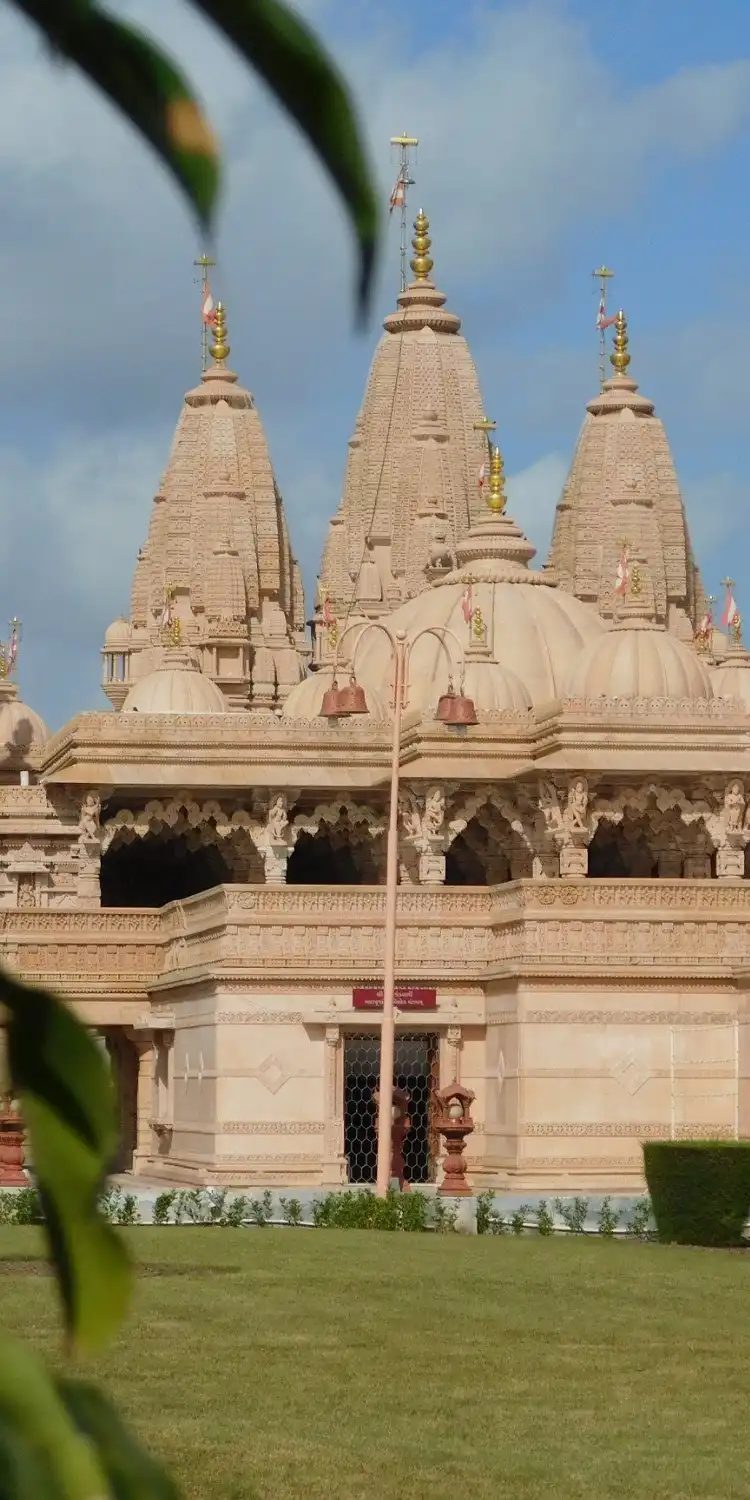 Gathering at Triloknath Ashram